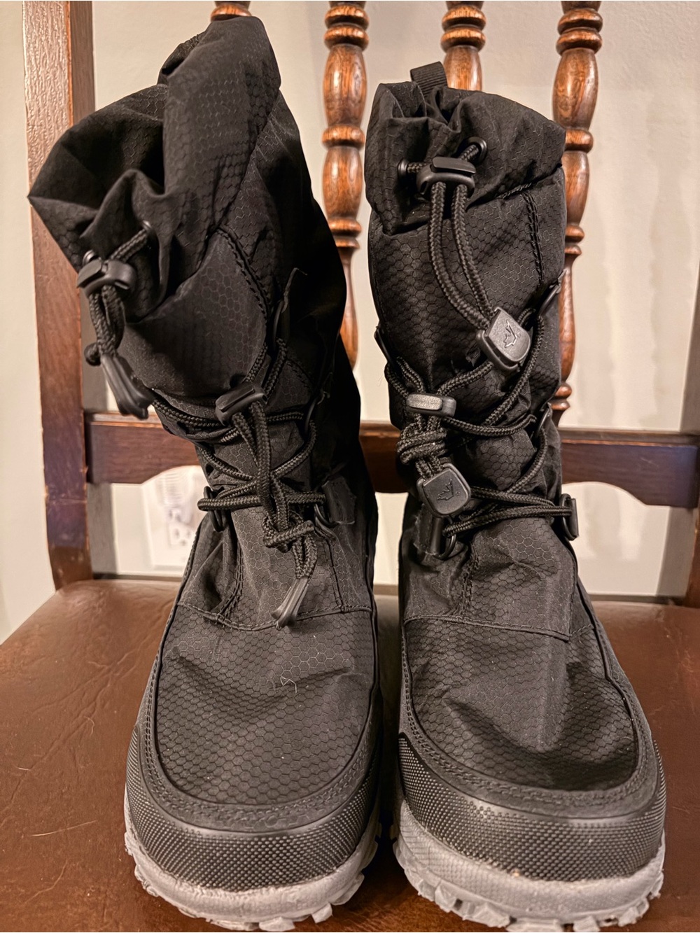 Baffin Black Light Ease Winter Boots